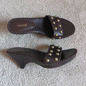 Nicole maxie womens studded slide sandals size 7.5 dark brown leather